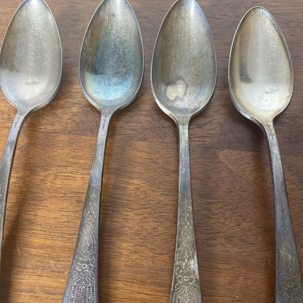4 Teaspoons Oneida Community FRIENDSHIP aka MEDALITY 1932 Tudor Plate Art Deco